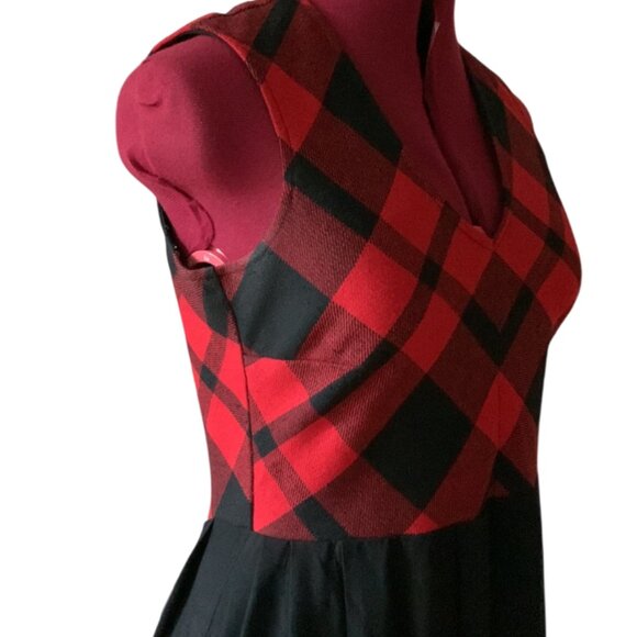 BODYBAG by Jude - Red plaid & black Maxi dress - Medium - Picture 11 of 16